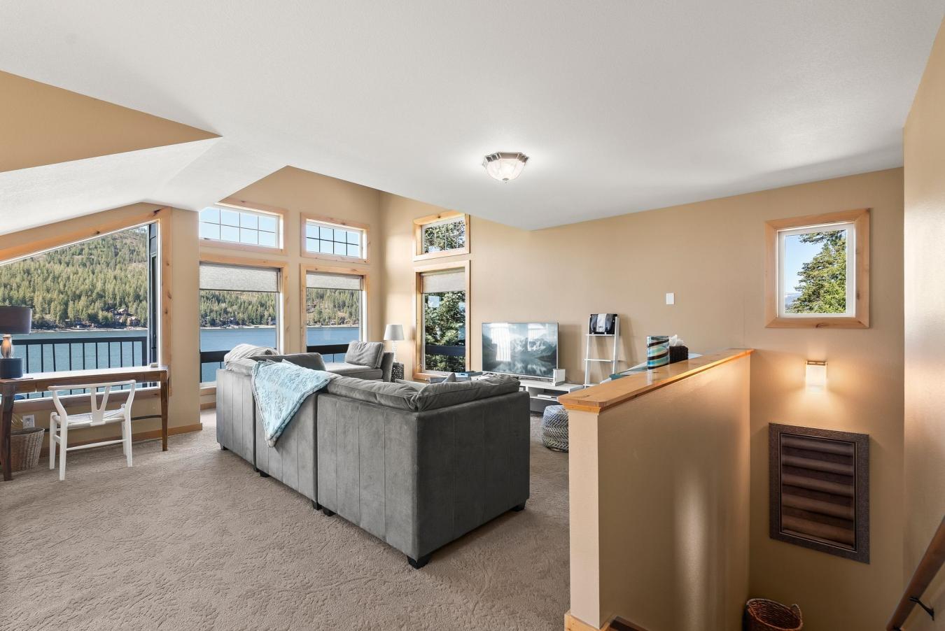 Sagle, Bonner, 83860, United States, 3 Bedrooms Bedrooms, ,3 BathroomsBathrooms,Residential,For Sale,1871418