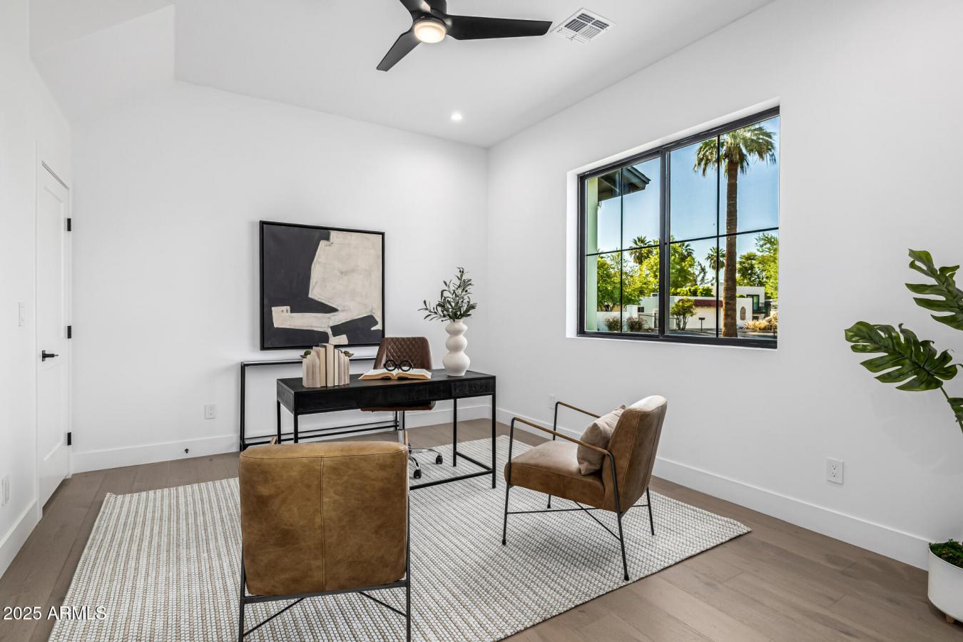 Phoenix, Arizona, 85018, United States, 5 Bedrooms Bedrooms, ,4 BathroomsBathrooms,Residential,For Sale,1871744