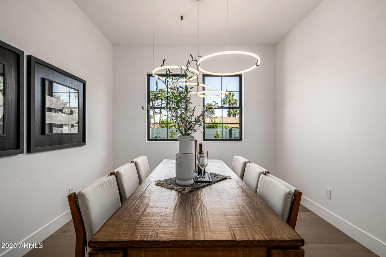 Phoenix, Arizona, 85018, United States, 5 Bedrooms Bedrooms, ,4 BathroomsBathrooms,Residential,For Sale,1871744