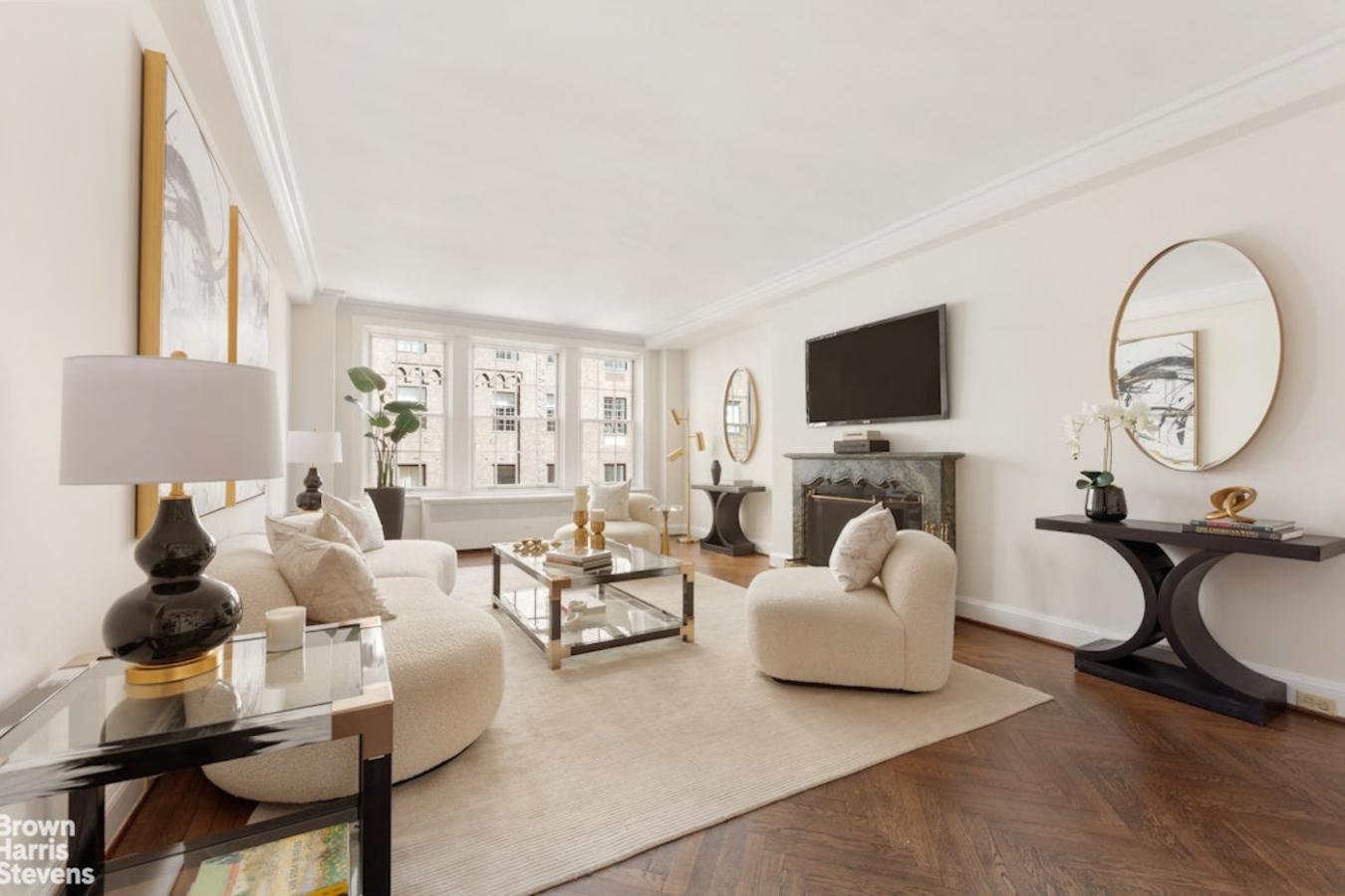 New York, New York, 10128, United States, 3 Bedrooms Bedrooms, ,3 BathroomsBathrooms,Residential,For Sale,1867807