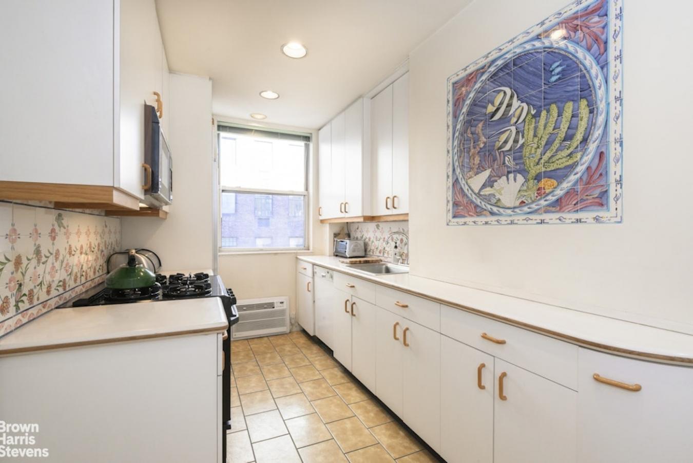 New York, New York, 10128, United States, 3 Bedrooms Bedrooms, ,3 BathroomsBathrooms,Residential,For Sale,1867807
