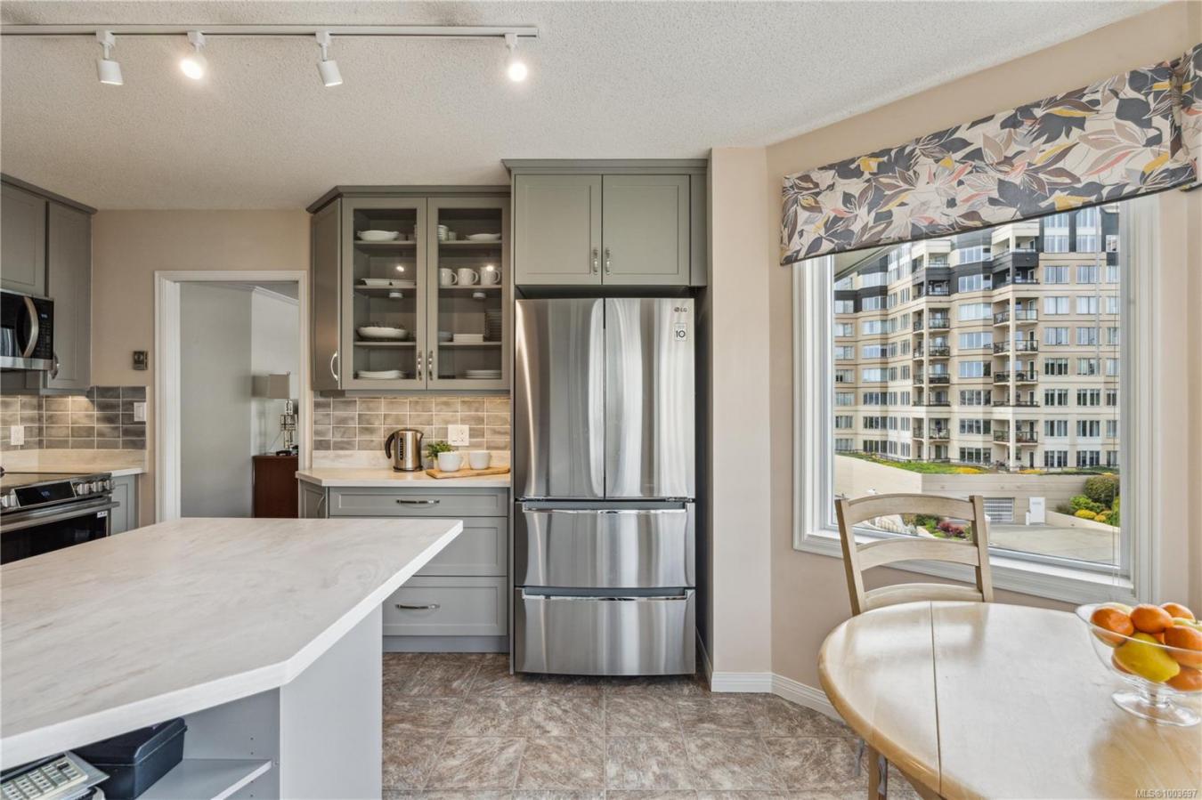 Victoria, BC, V9A 7J9, Canada, 2 Bedrooms Bedrooms, ,-2 BathroomBathrooms,Residential,For Sale,1871731