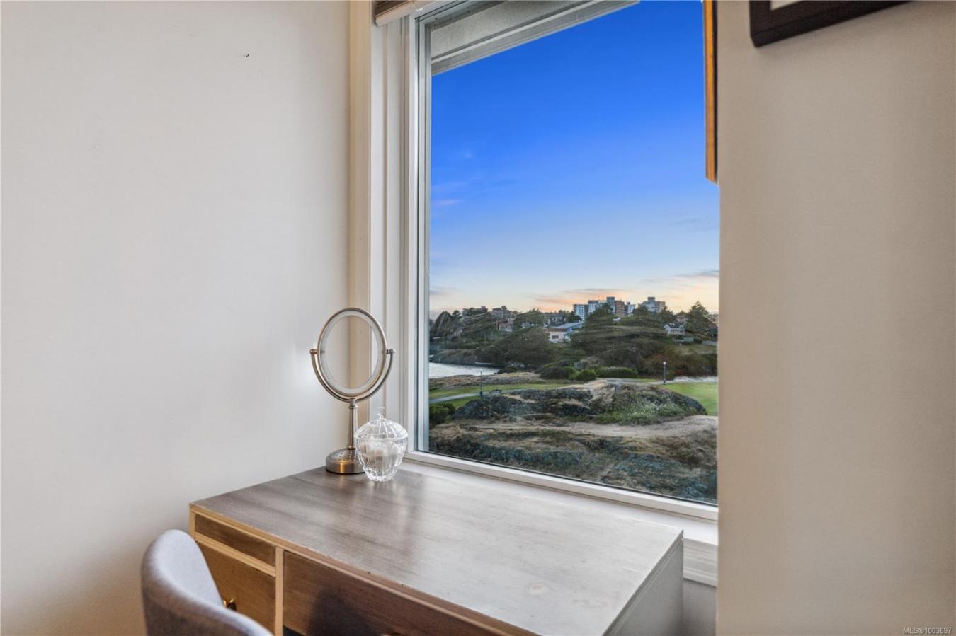 Victoria, BC, V9A 7J9, Canada, 2 Bedrooms Bedrooms, ,-2 BathroomBathrooms,Residential,For Sale,1871731