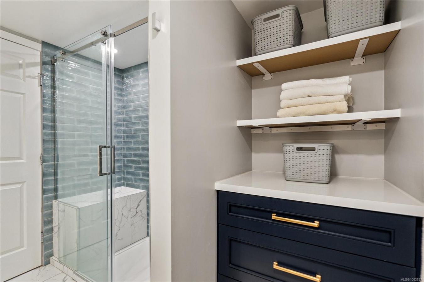 Victoria, BC, V9A 7J9, Canada, 2 Bedrooms Bedrooms, ,-2 BathroomBathrooms,Residential,For Sale,1871731