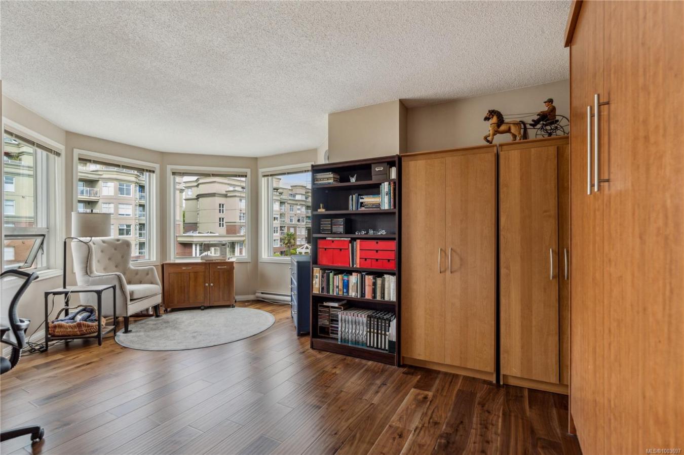 Victoria, BC, V9A 7J9, Canada, 2 Bedrooms Bedrooms, ,-2 BathroomBathrooms,Residential,For Sale,1871731