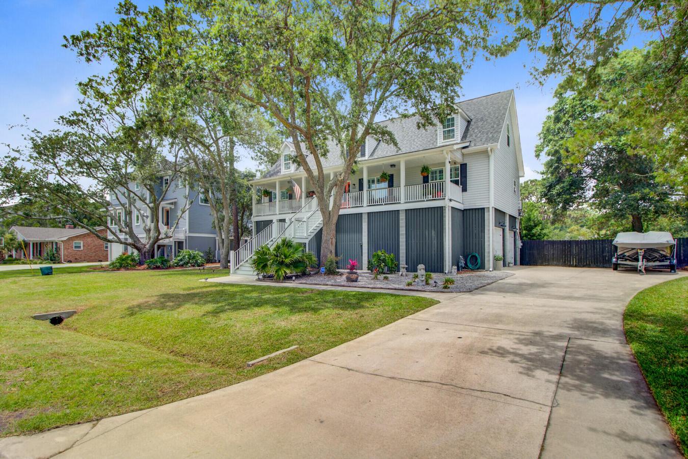 Charleston, South Carolina, 29412, United States, 4 Bedrooms Bedrooms, ,3 BathroomsBathrooms,Residential,For Sale,1871729