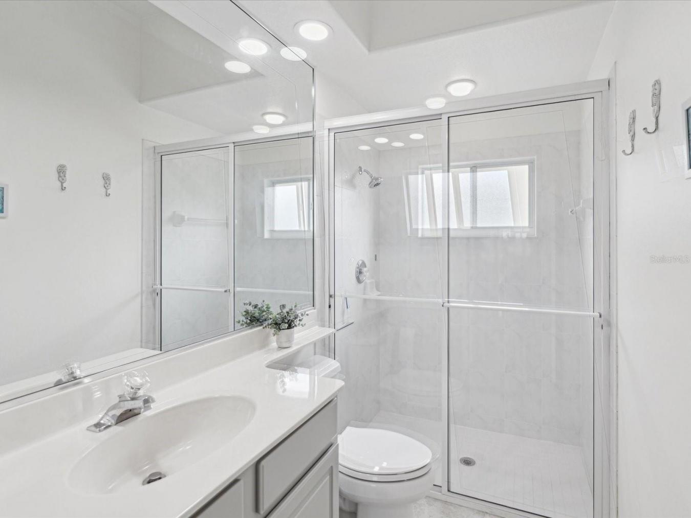 PARRISH, Florida, 34219, United States, 4 Bedrooms Bedrooms, ,3 BathroomsBathrooms,Residential,For Sale,1871727