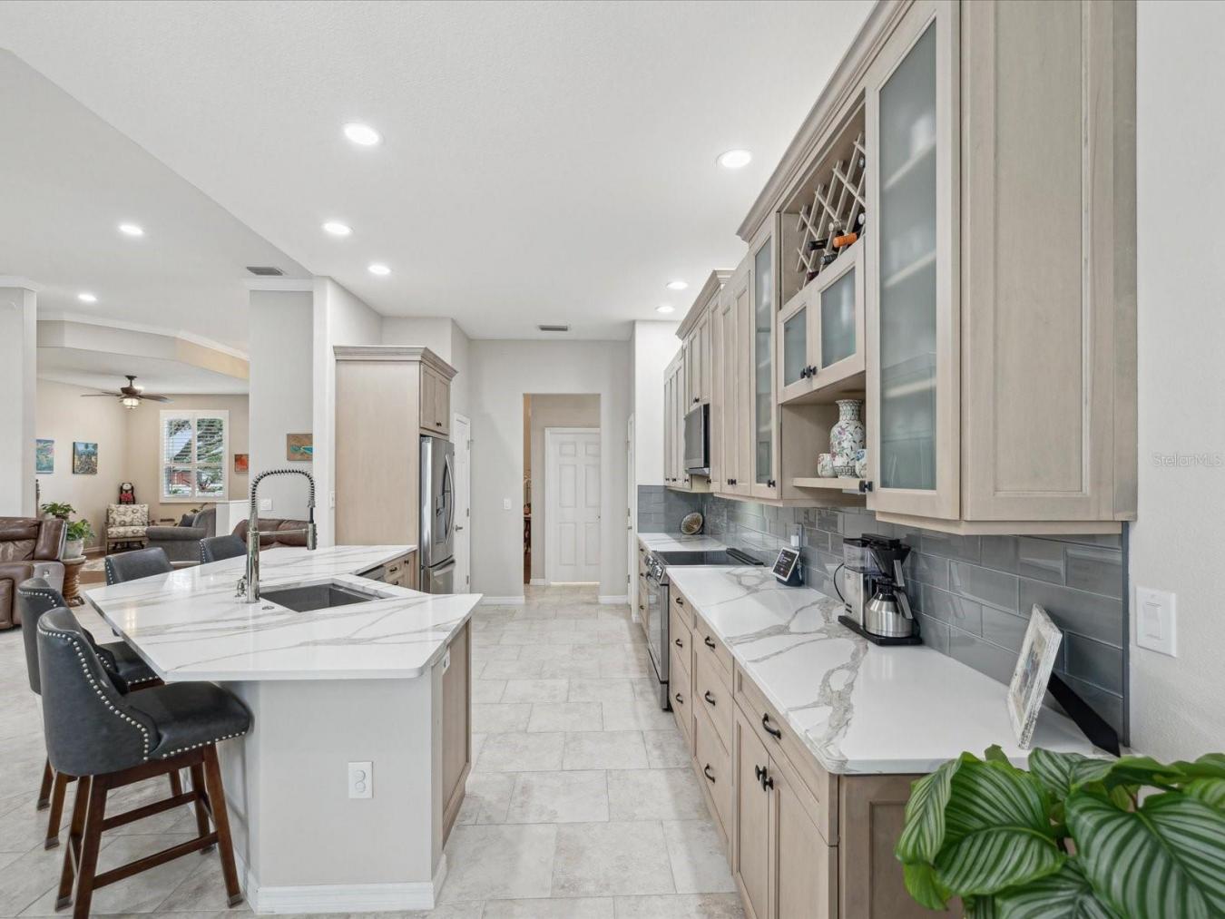 PARRISH, Florida, 34219, United States, 4 Bedrooms Bedrooms, ,3 BathroomsBathrooms,Residential,For Sale,1871727