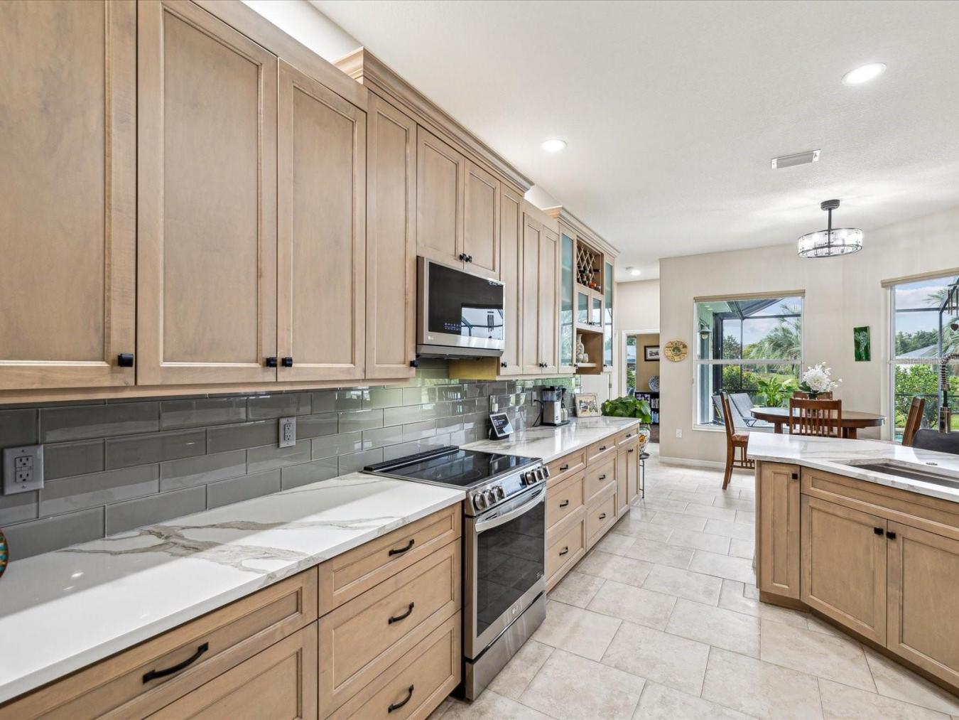 PARRISH, Florida, 34219, United States, 4 Bedrooms Bedrooms, ,3 BathroomsBathrooms,Residential,For Sale,1871727