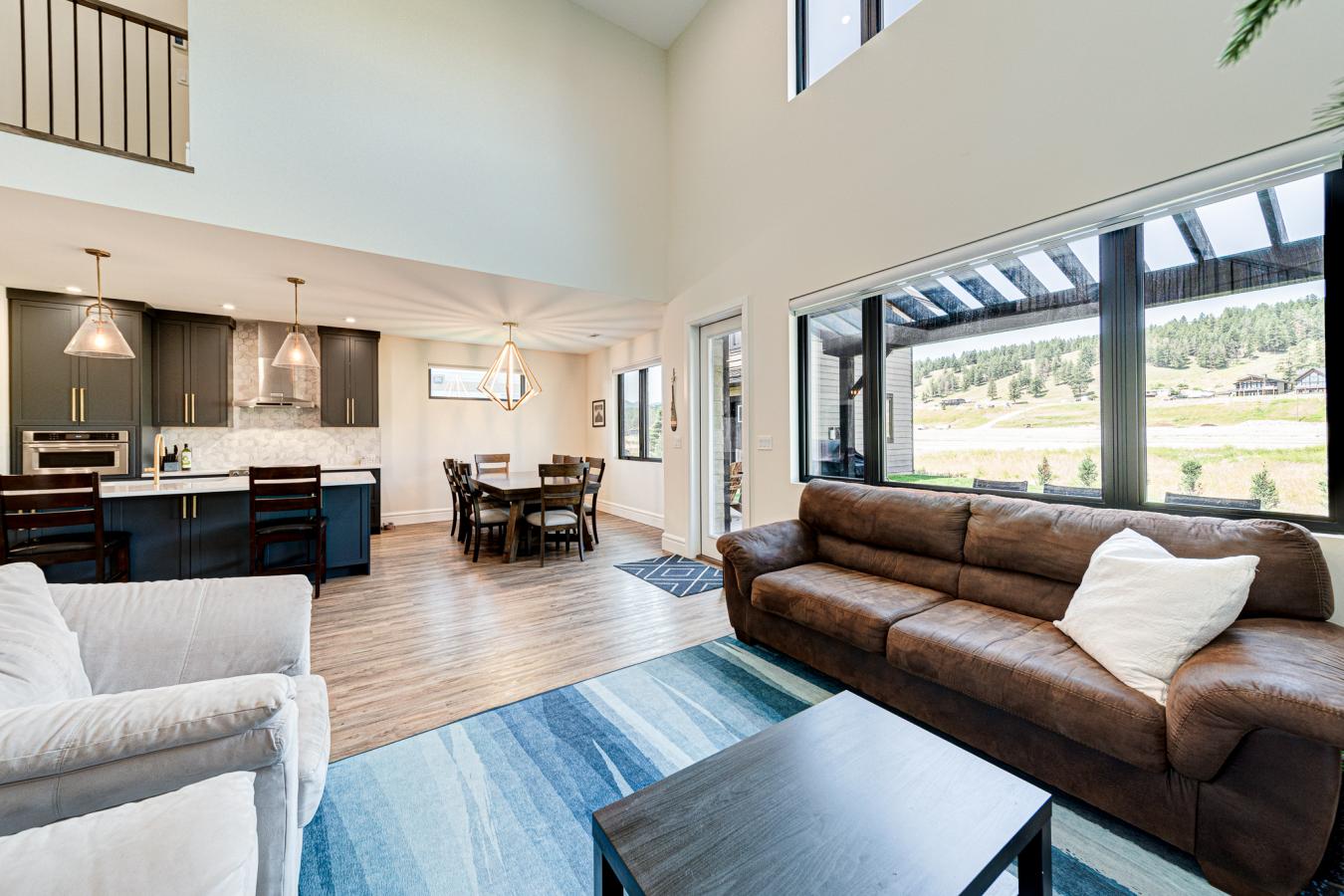 Lake Koocanusa, BC, V0B 1T5, Canada, 6 Bedrooms Bedrooms, ,4 BathroomsBathrooms,Residential,For Sale,1871725