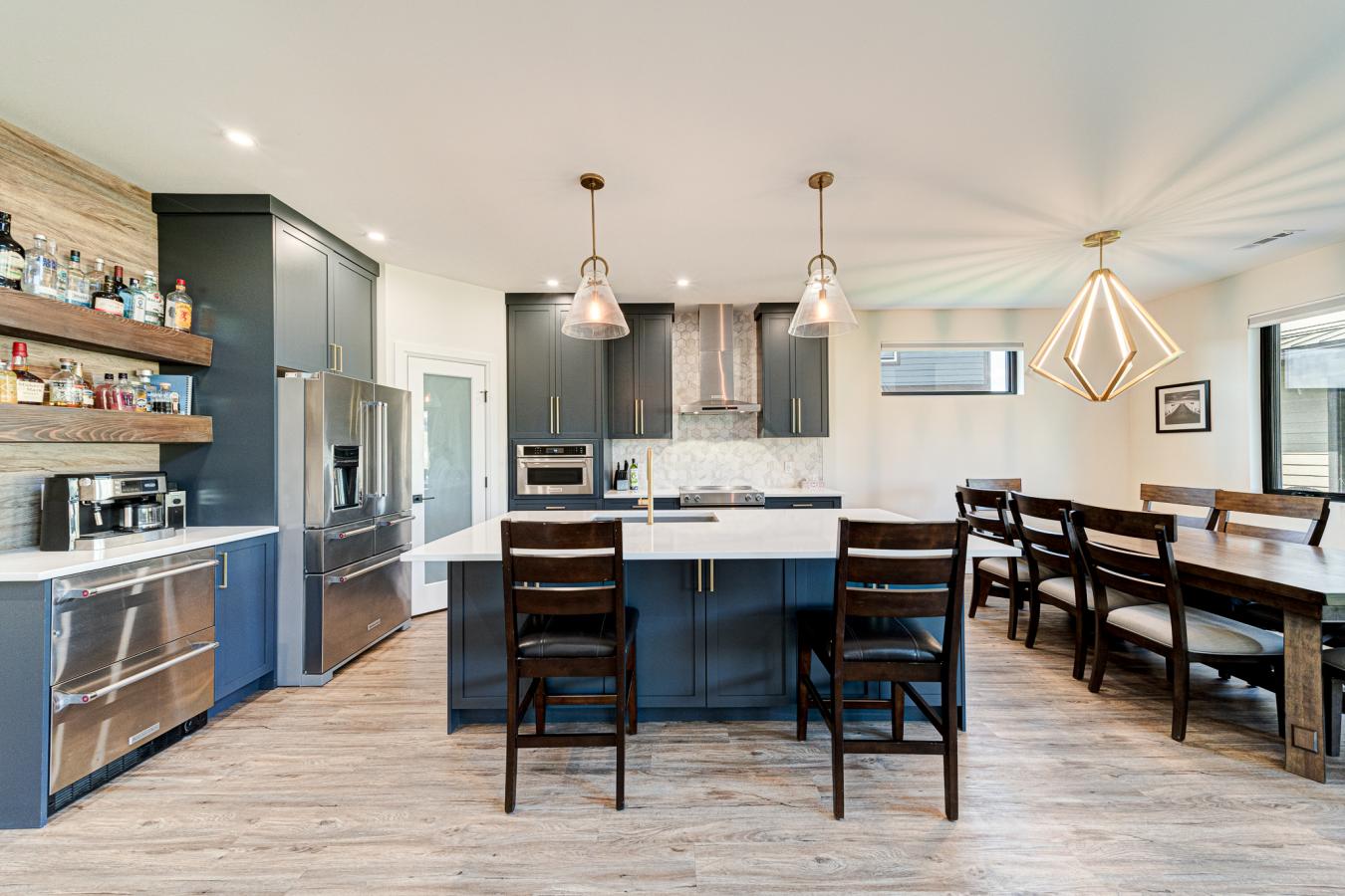 Lake Koocanusa, BC, V0B 1T5, Canada, 6 Bedrooms Bedrooms, ,4 BathroomsBathrooms,Residential,For Sale,1871725