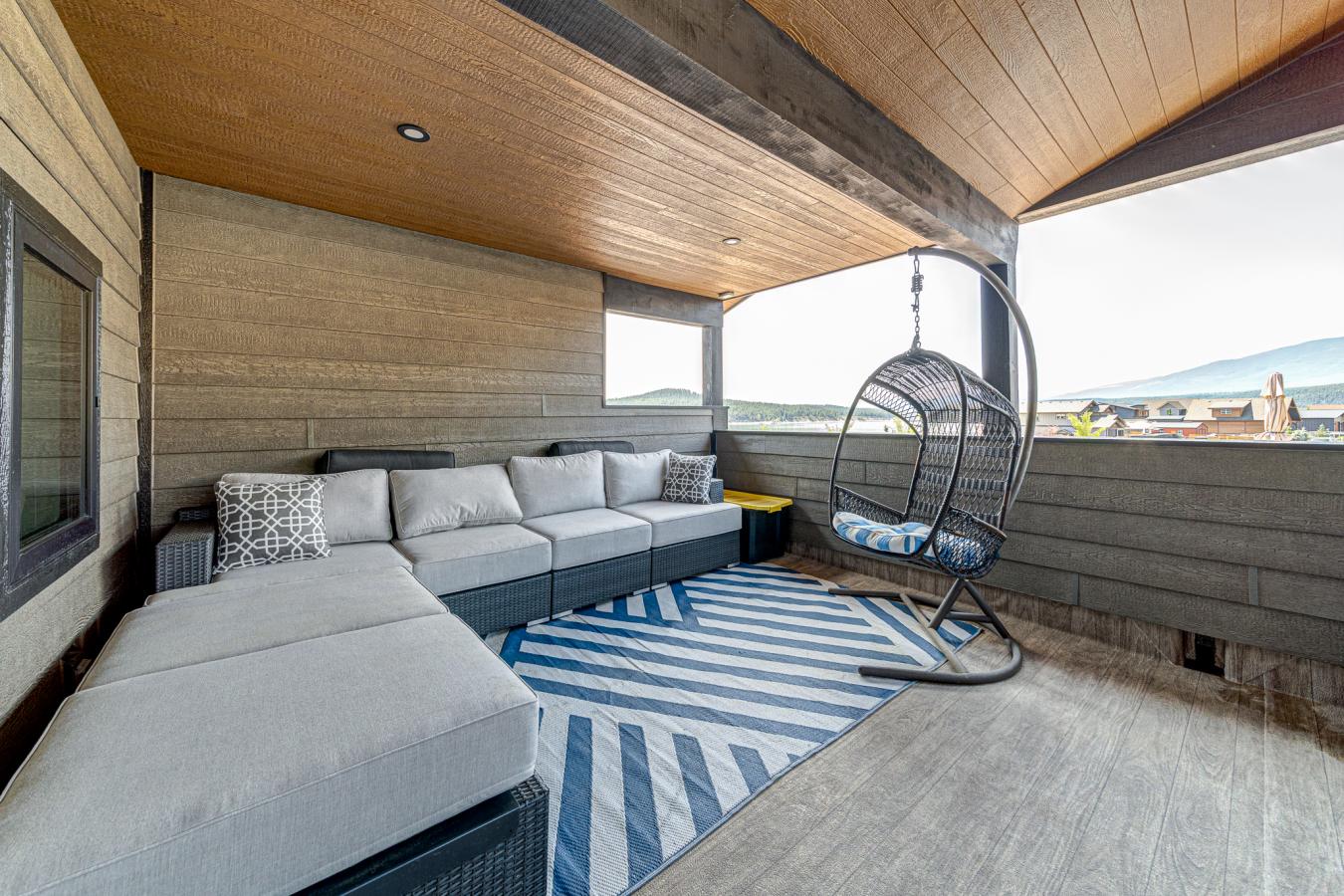 Lake Koocanusa, BC, V0B 1T5, Canada, 6 Bedrooms Bedrooms, ,4 BathroomsBathrooms,Residential,For Sale,1871725