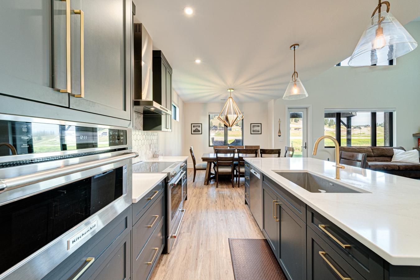 Lake Koocanusa, BC, V0B 1T5, Canada, 6 Bedrooms Bedrooms, ,4 BathroomsBathrooms,Residential,For Sale,1871725