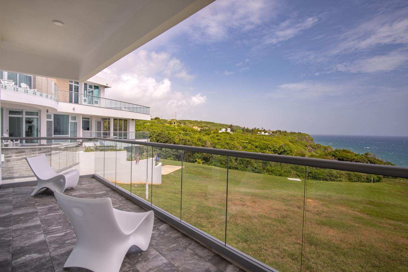 Quebradillas, 00678, Puerto Rico, 5 Bedrooms Bedrooms, ,6 BathroomsBathrooms,Residential,For Sale,1871722