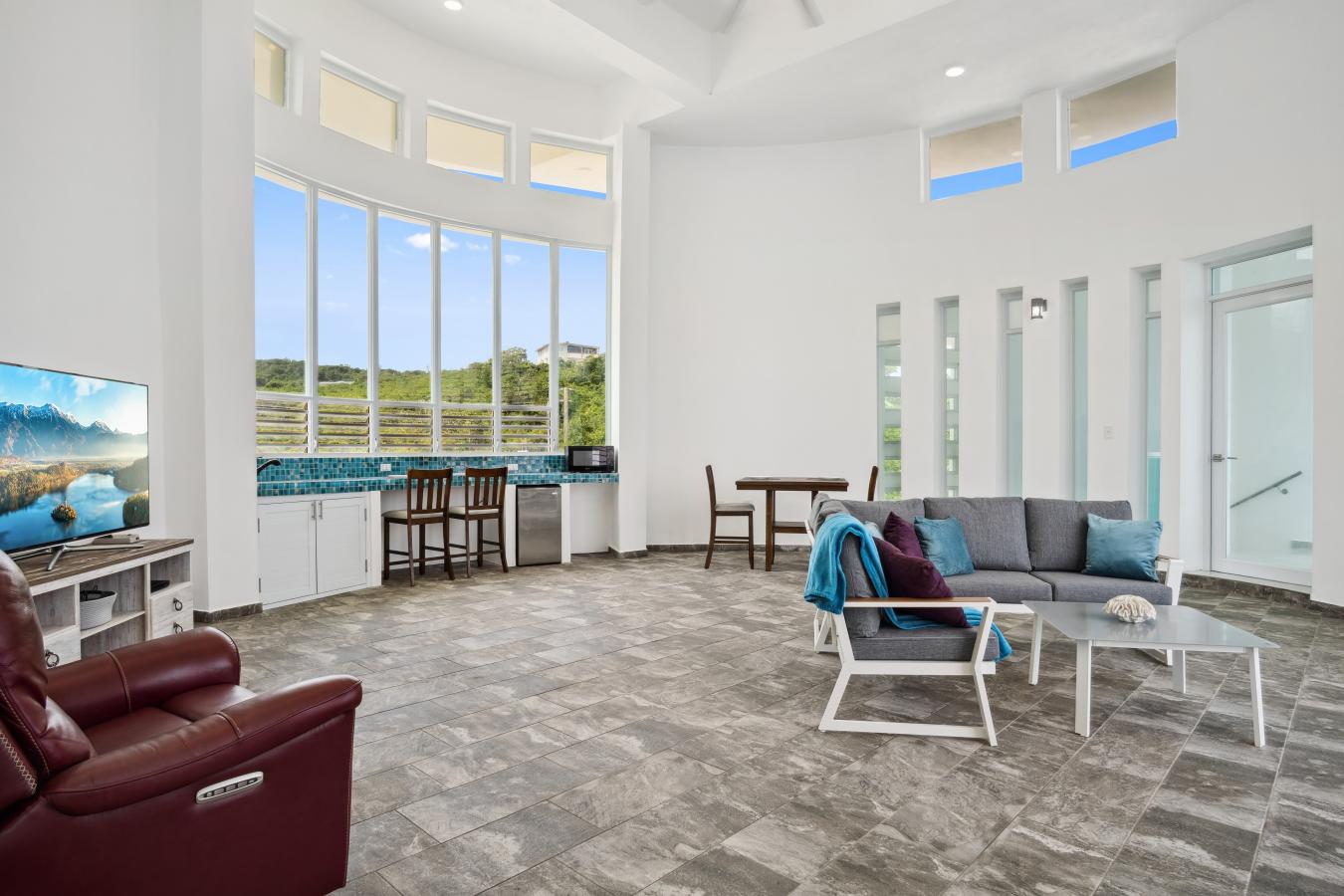 Quebradillas, 00678, Puerto Rico, 5 Bedrooms Bedrooms, ,6 BathroomsBathrooms,Residential,For Sale,1871722