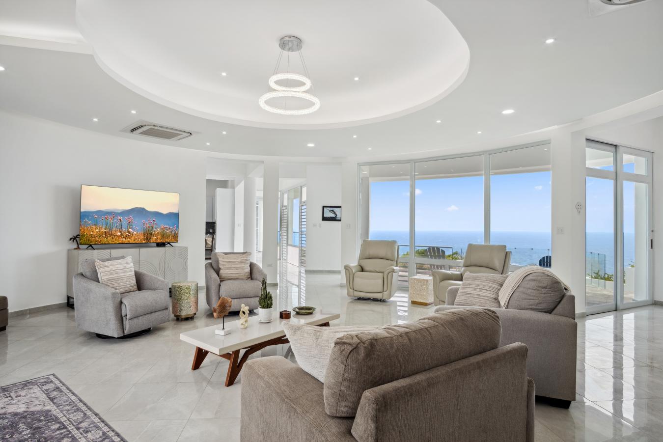 Quebradillas, 00678, Puerto Rico, 5 Bedrooms Bedrooms, ,6 BathroomsBathrooms,Residential,For Sale,1871722