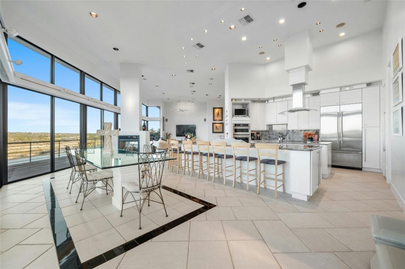 Spicewood, Texas, 78669, United States, 4 Bedrooms Bedrooms, ,3 BathroomsBathrooms,Residential,For Sale,1871720