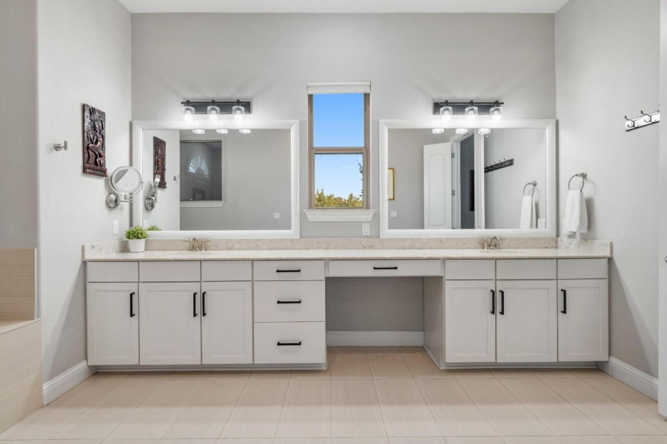 Austin, Texas, 78737, United States, 4 Bedrooms Bedrooms, ,3 BathroomsBathrooms,Residential,For Sale,1871719