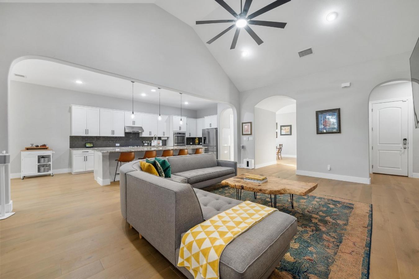 Austin, Texas, 78737, United States, 4 Bedrooms Bedrooms, ,3 BathroomsBathrooms,Residential,For Sale,1871719