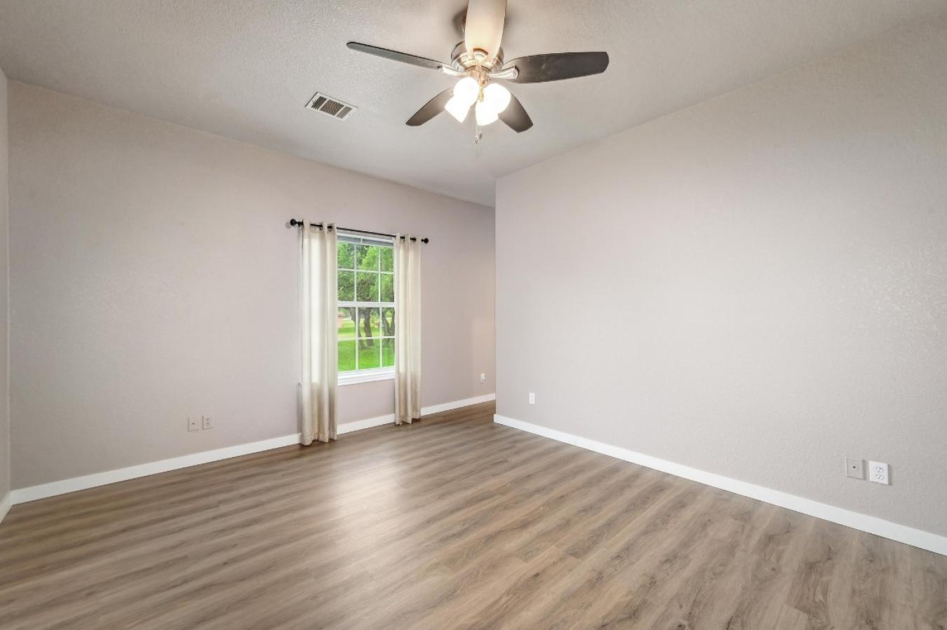 Buda, Texas, 78610, United States, 5 Bedrooms Bedrooms, ,4 BathroomsBathrooms,Residential,For Sale,1871718