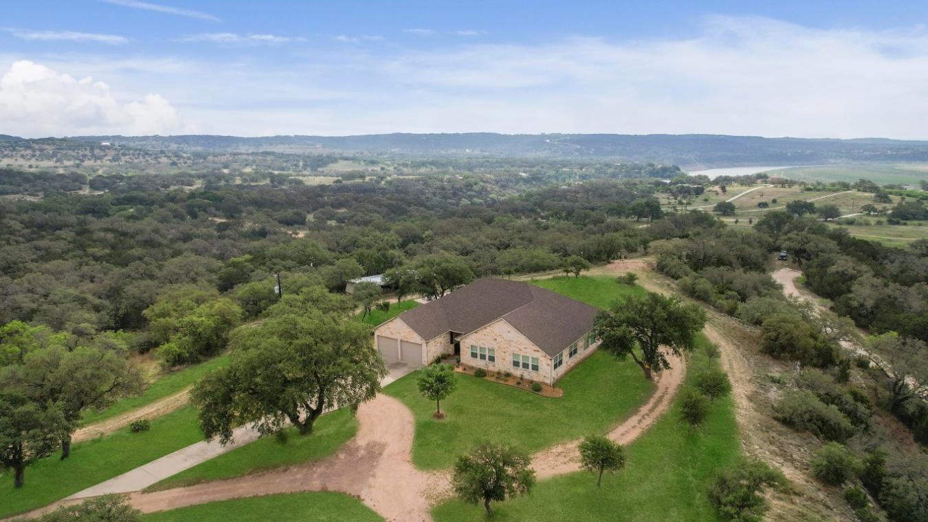 Marble Falls, Texas, 78654, United States, 4 Bedrooms Bedrooms, ,2 BathroomsBathrooms,Residential,For Sale,1871717