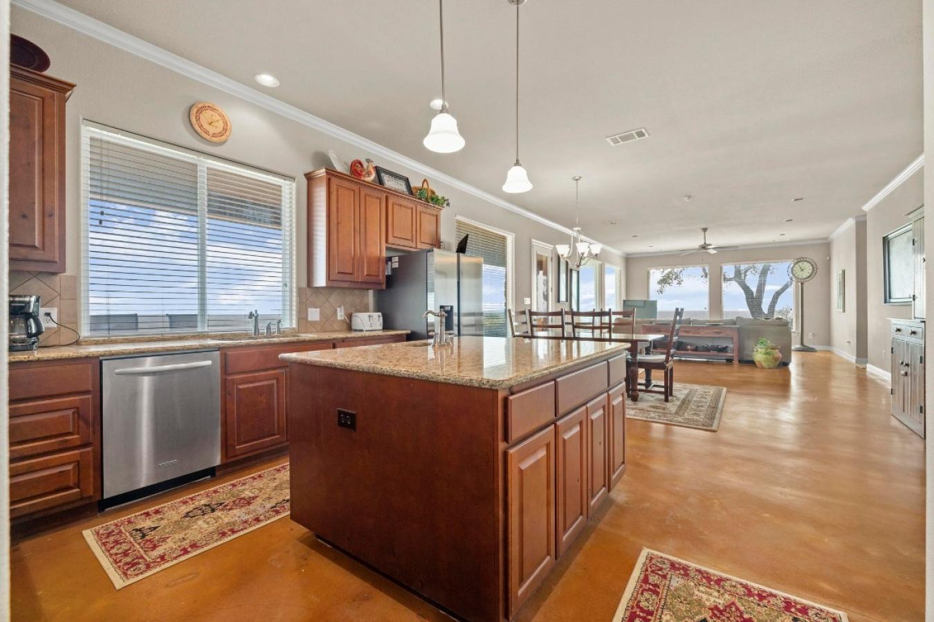 Marble Falls, Texas, 78654, United States, 4 Bedrooms Bedrooms, ,2 BathroomsBathrooms,Residential,For Sale,1871717