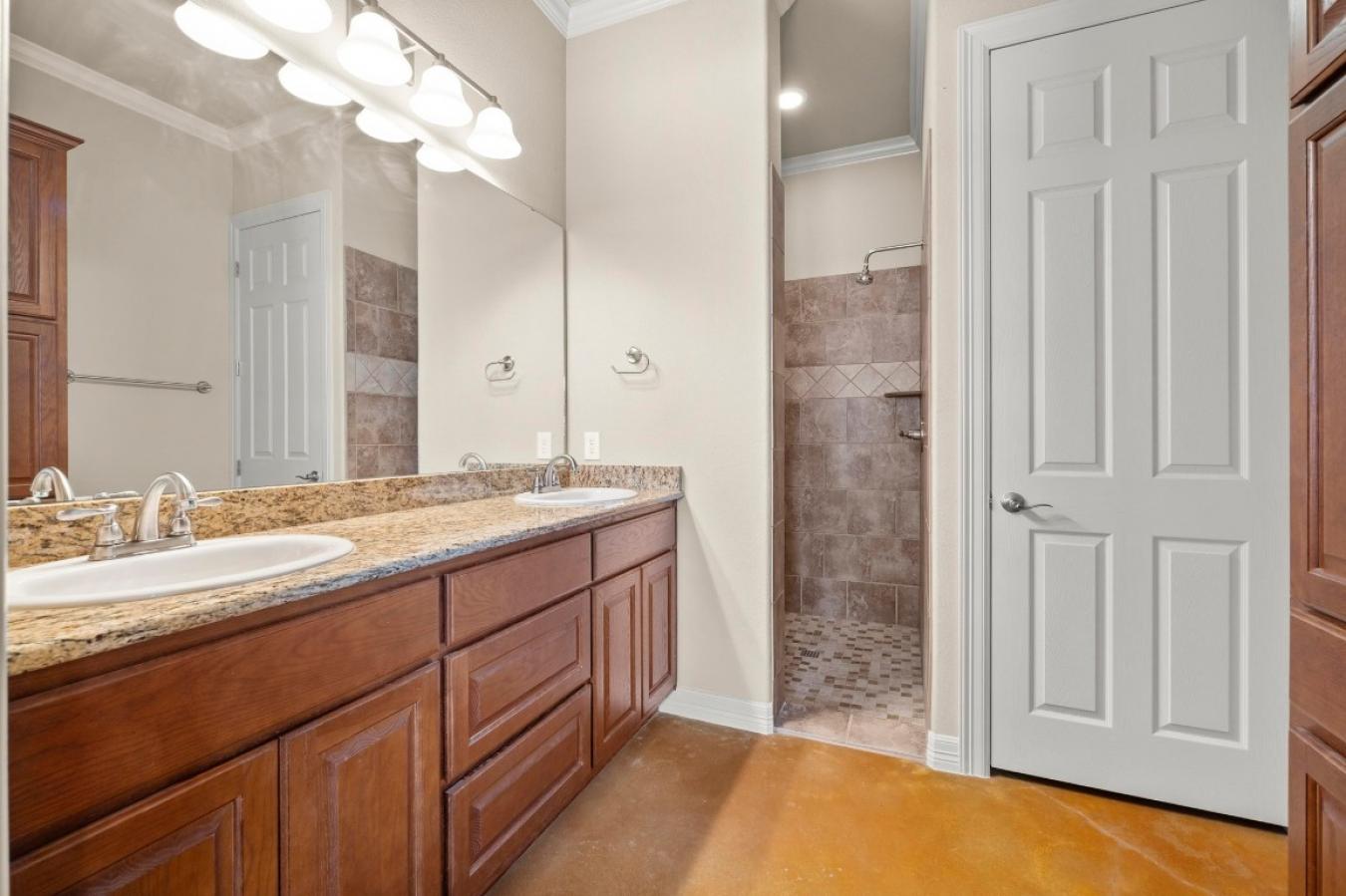 Marble Falls, Texas, 78654, United States, 4 Bedrooms Bedrooms, ,2 BathroomsBathrooms,Residential,For Sale,1871717