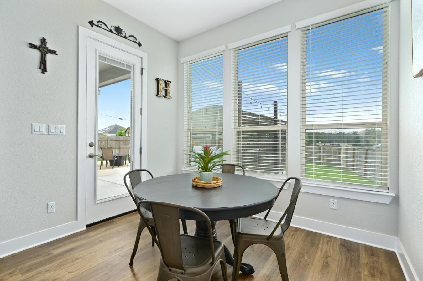 Liberty Hill, Texas, 78642, United States, 6 Bedrooms Bedrooms, ,4 BathroomsBathrooms,Residential,For Sale,1871716
