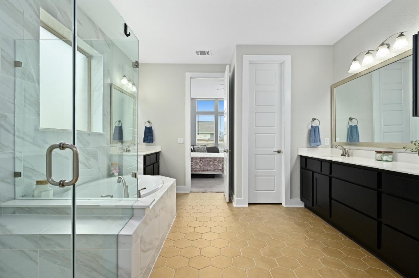 Liberty Hill, Texas, 78642, United States, 6 Bedrooms Bedrooms, ,4 BathroomsBathrooms,Residential,For Sale,1871716