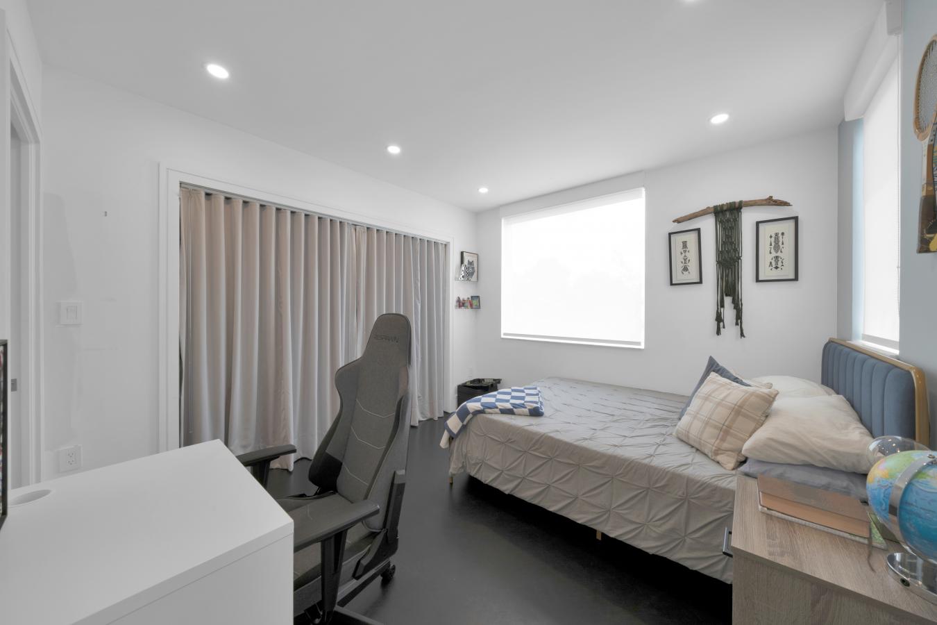 Coral Gables, Florida, 33158, United States, 5 Bedrooms Bedrooms, ,5 BathroomsBathrooms,Residential,For Sale,1868009