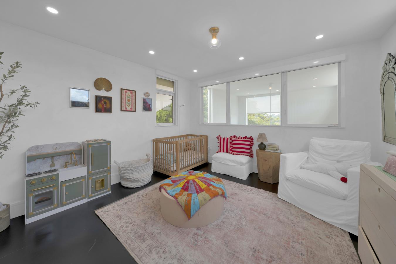 Coral Gables, Florida, 33158, United States, 5 Bedrooms Bedrooms, ,5 BathroomsBathrooms,Residential,For Sale,1868009