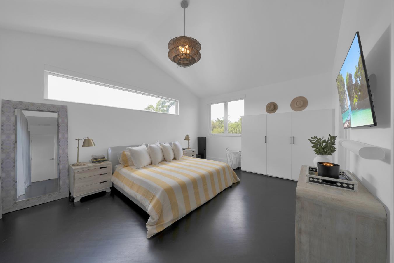 Coral Gables, Florida, 33158, United States, 5 Bedrooms Bedrooms, ,5 BathroomsBathrooms,Residential,For Sale,1868009