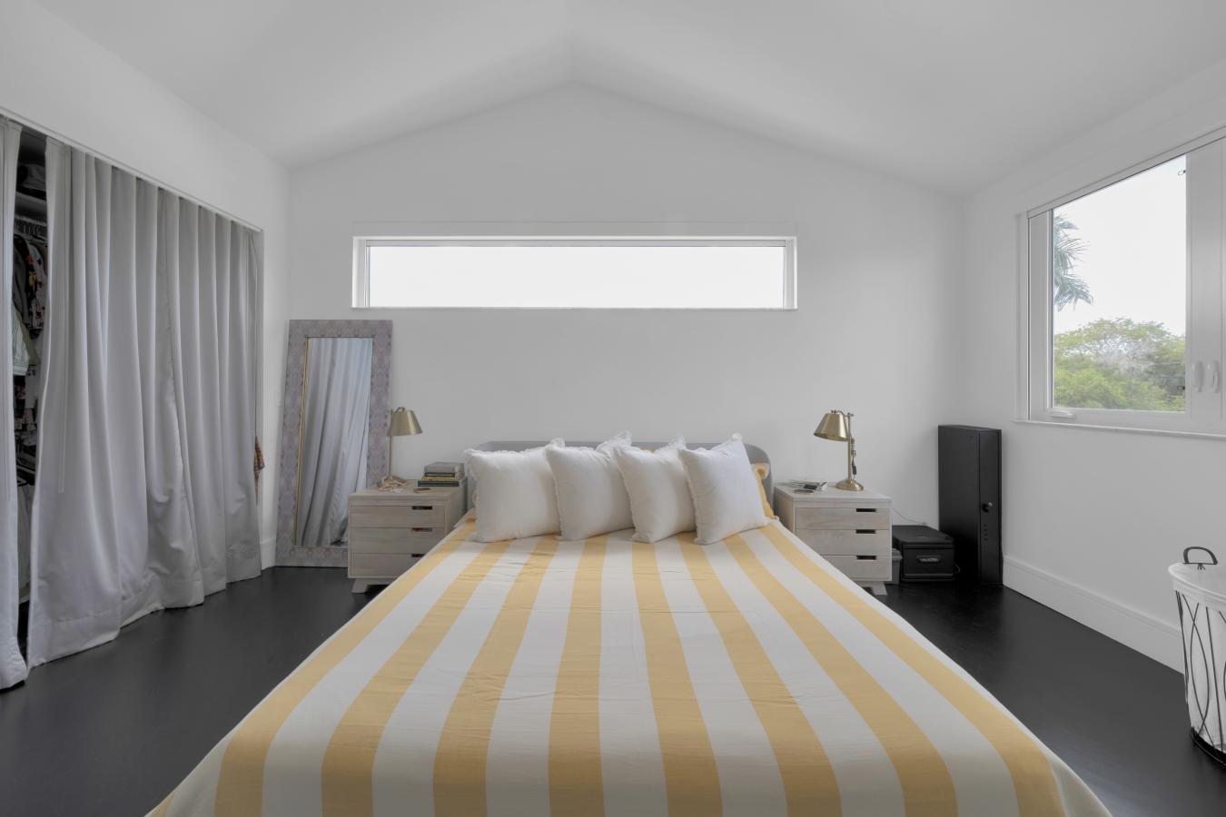 Coral Gables, Florida, 33158, United States, 5 Bedrooms Bedrooms, ,5 BathroomsBathrooms,Residential,For Sale,1868009