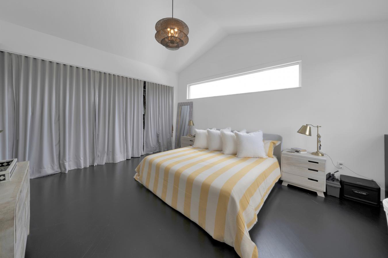 Coral Gables, Florida, 33158, United States, 5 Bedrooms Bedrooms, ,5 BathroomsBathrooms,Residential,For Sale,1868009