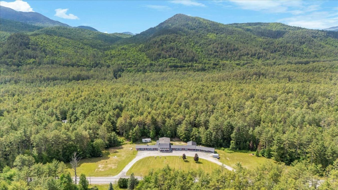 Schroon Lake, Essex, 12870, United States, ,Residential,For Sale,1871711