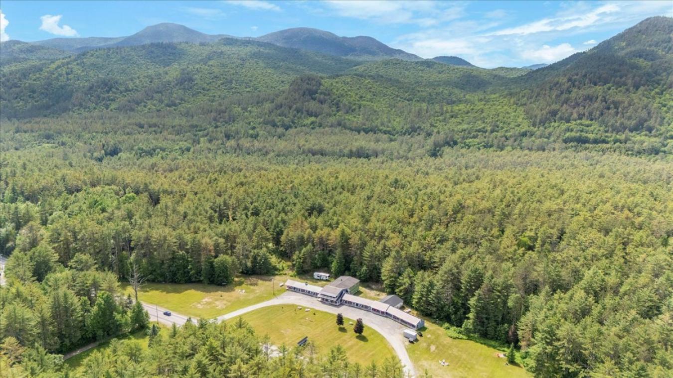 Schroon Lake, Essex, 12870, United States, ,Residential,For Sale,1871711