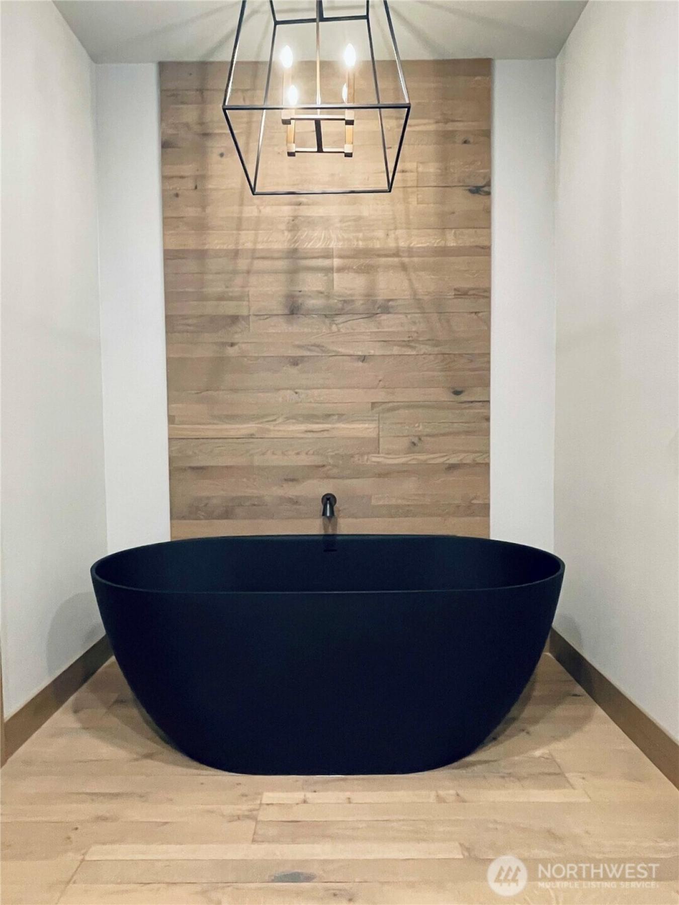 Issaquah, Washington, 98029, United States, 3 Bedrooms Bedrooms, ,3 BathroomsBathrooms,Residential,For Sale,1871710