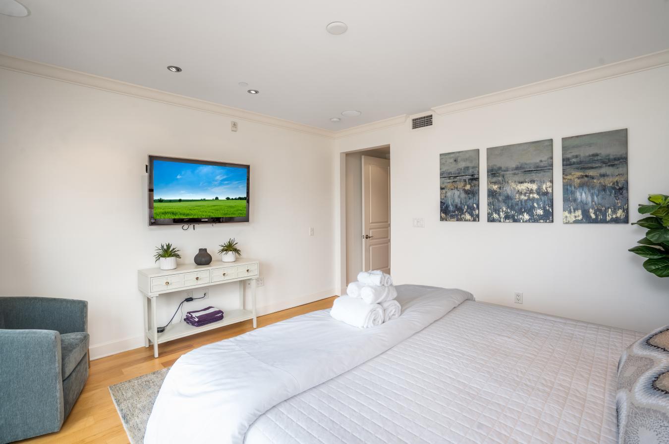 La Jolla, San Diego, 92037, United States, 3 Bedrooms Bedrooms, ,3 BathroomsBathrooms,Residential,For Sale,1868985