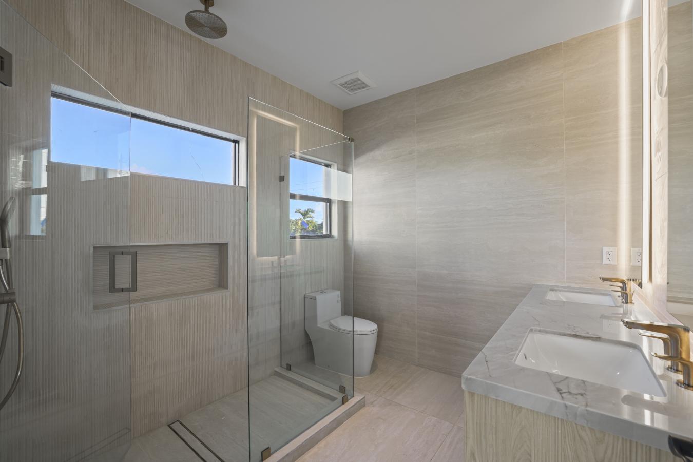 Miami, Florida, 33145, United States, 4 Bedrooms Bedrooms, ,4 BathroomsBathrooms,Residential,For Sale,1868008