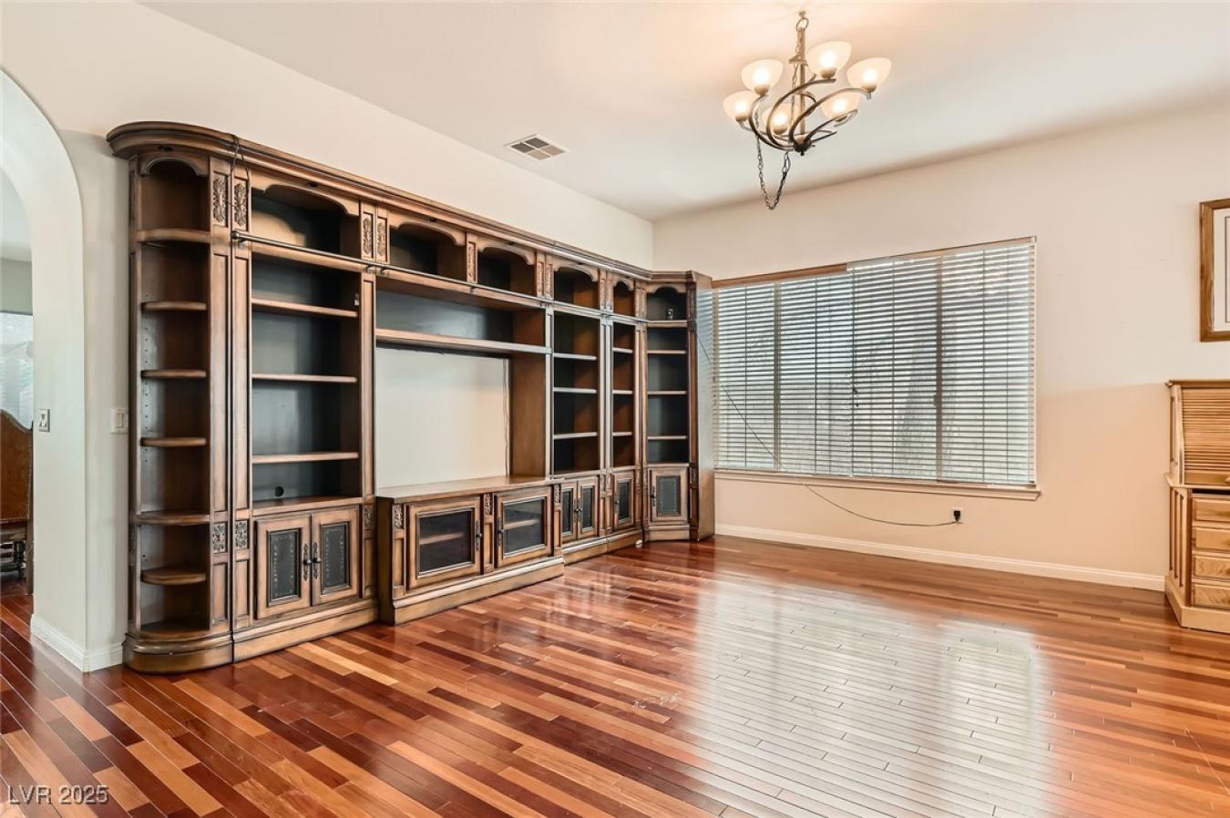 Las Vegas, Nevada, 89183, United States, 3 Bedrooms Bedrooms, ,2 BathroomsBathrooms,Residential,For Sale,1871890