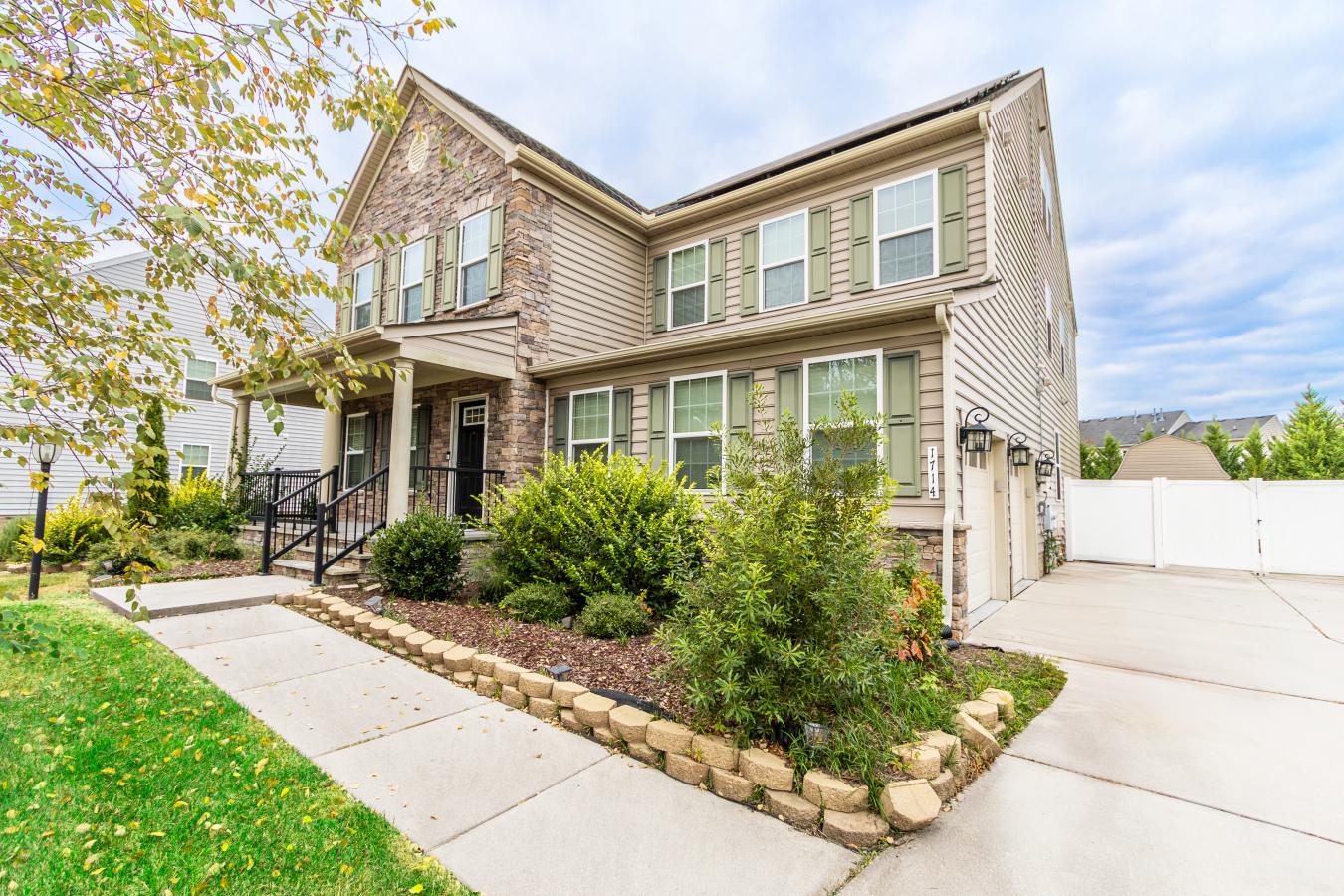 Chesapeake, Virginia, 23321, United States, 5 Bedrooms Bedrooms, ,3 BathroomsBathrooms,Residential,For Sale,1868984