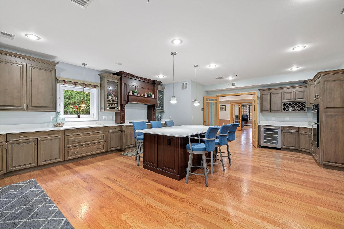 Annandale, Fairfax County, 22003, United States, 10 Bedrooms Bedrooms, ,6 BathroomsBathrooms,Residential,For Sale,1871886