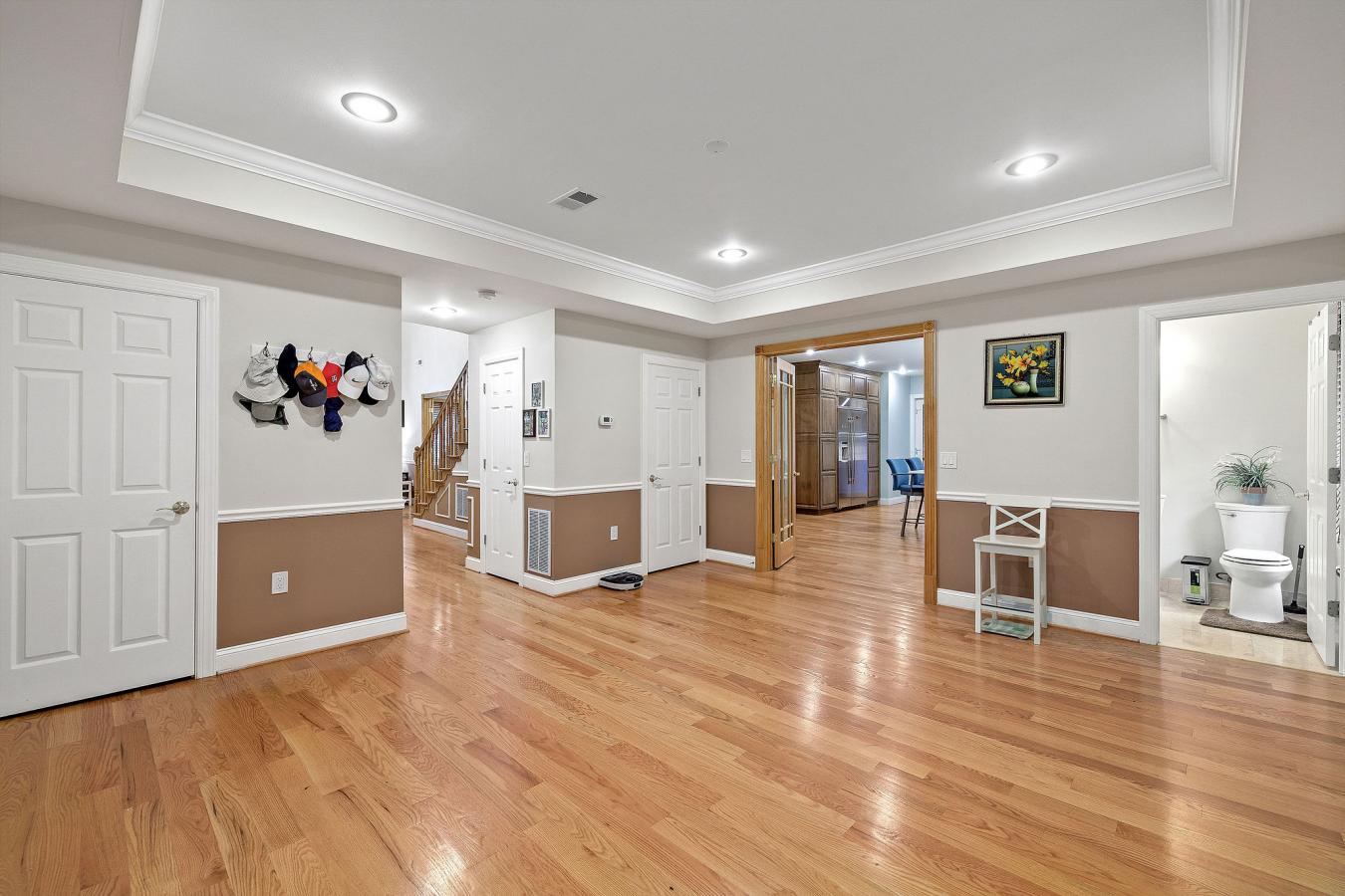 Annandale, Fairfax County, 22003, United States, 10 Bedrooms Bedrooms, ,6 BathroomsBathrooms,Residential,For Sale,1871886