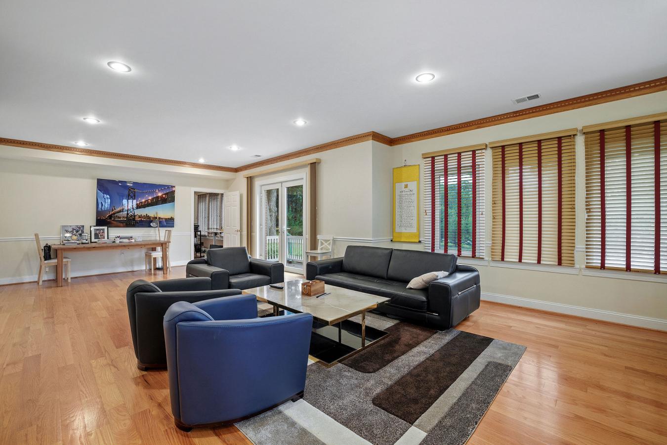 Annandale, Fairfax County, 22003, United States, 10 Bedrooms Bedrooms, ,6 BathroomsBathrooms,Residential,For Sale,1871886