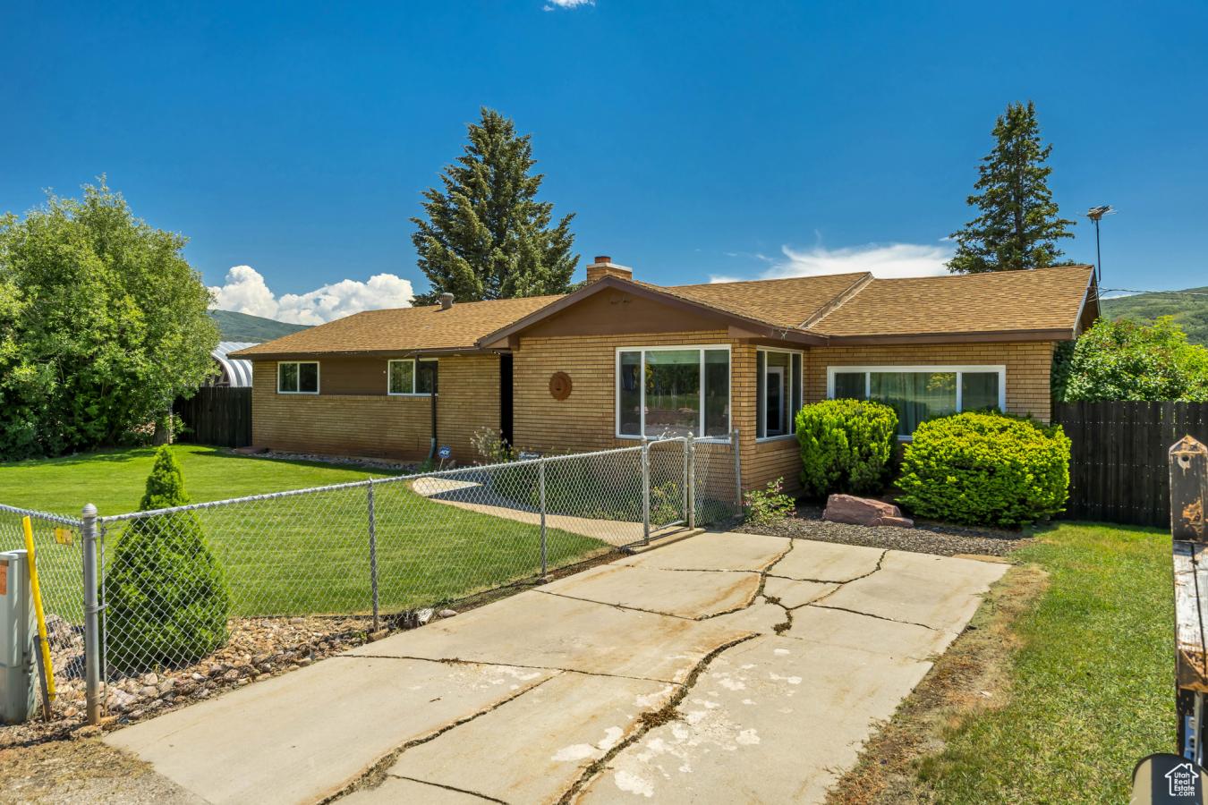 Huntsville, Utah, 84317, United States, 3 Bedrooms Bedrooms, ,1 BathroomBathrooms,Residential,For Sale,1871881