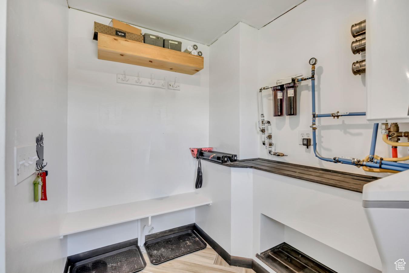 Huntsville, Utah, 84317, United States, 3 Bedrooms Bedrooms, ,1 BathroomBathrooms,Residential,For Sale,1871881