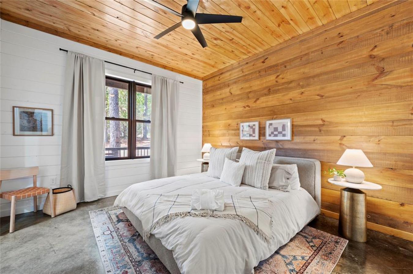 Broken Bow, Oklahoma, 74728, United States, 7 Bedrooms Bedrooms, ,6 BathroomsBathrooms,Residential,For Sale,1871876