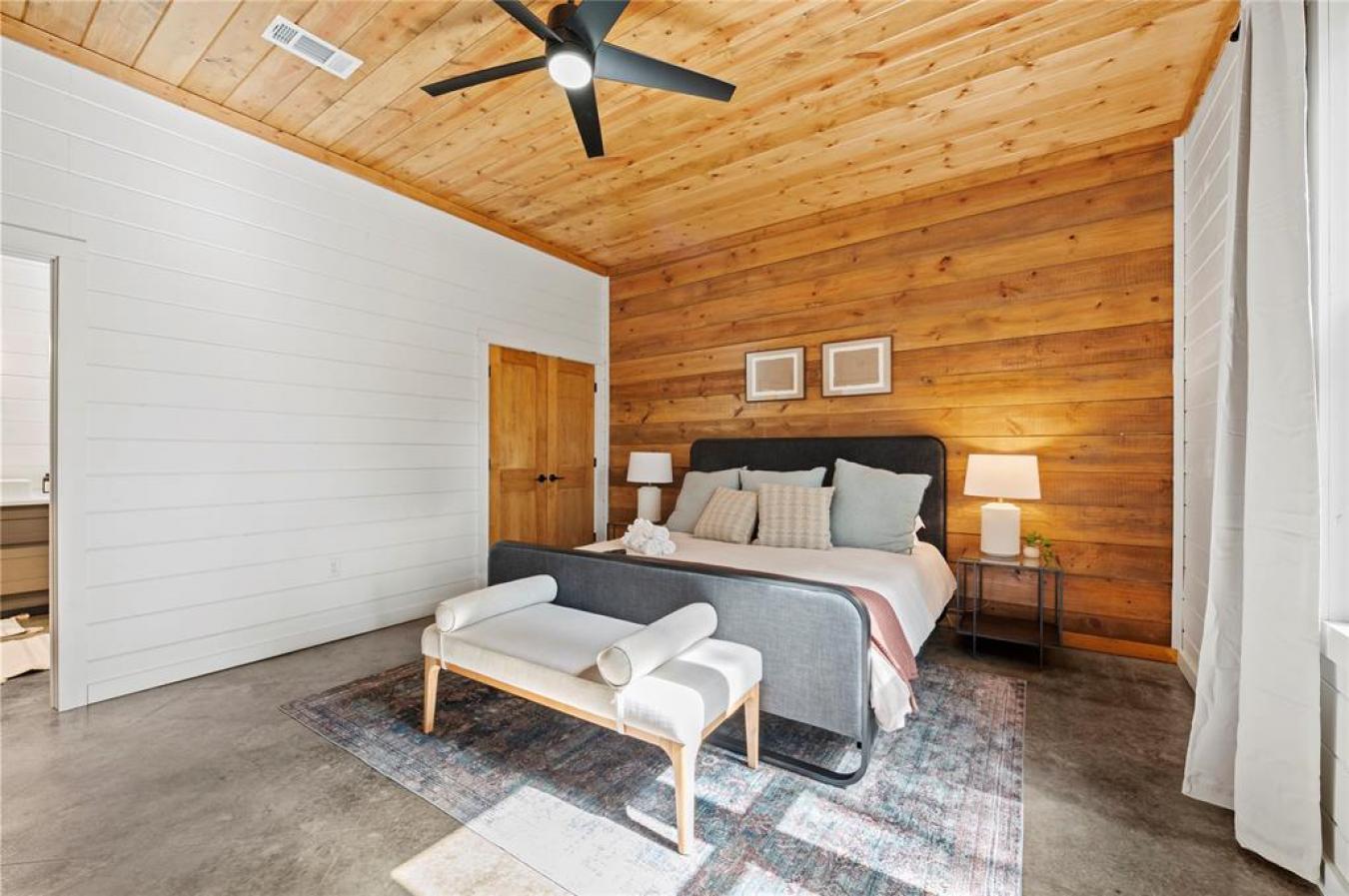 Broken Bow, Oklahoma, 74728, United States, 7 Bedrooms Bedrooms, ,6 BathroomsBathrooms,Residential,For Sale,1871876