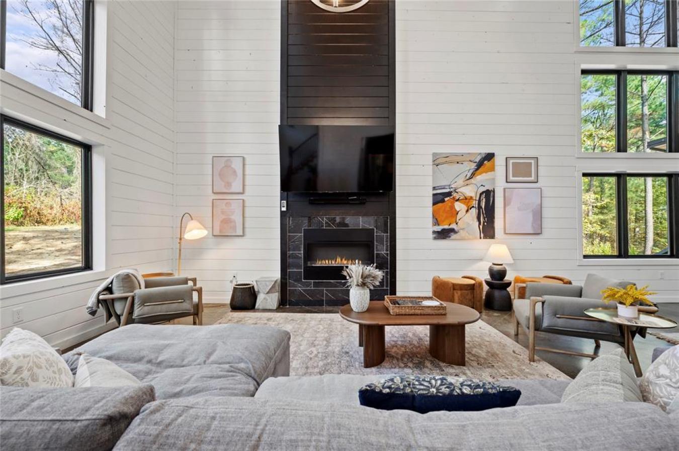 Broken Bow, Oklahoma, 74728, United States, 7 Bedrooms Bedrooms, ,6 BathroomsBathrooms,Residential,For Sale,1871876