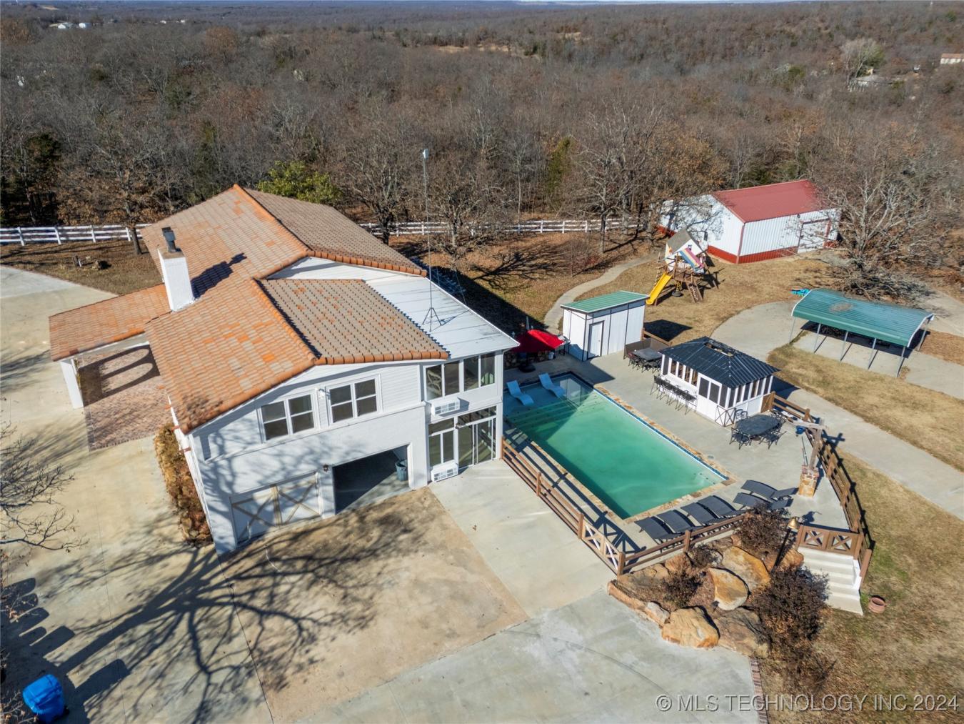 Sand Springs, Oklahoma, 74063, United States, 4 Bedrooms Bedrooms, ,2 BathroomsBathrooms,Residential,For Sale,1876795